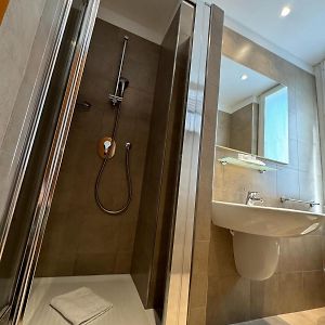 Executive Kamer met Twee Aparte Bedden